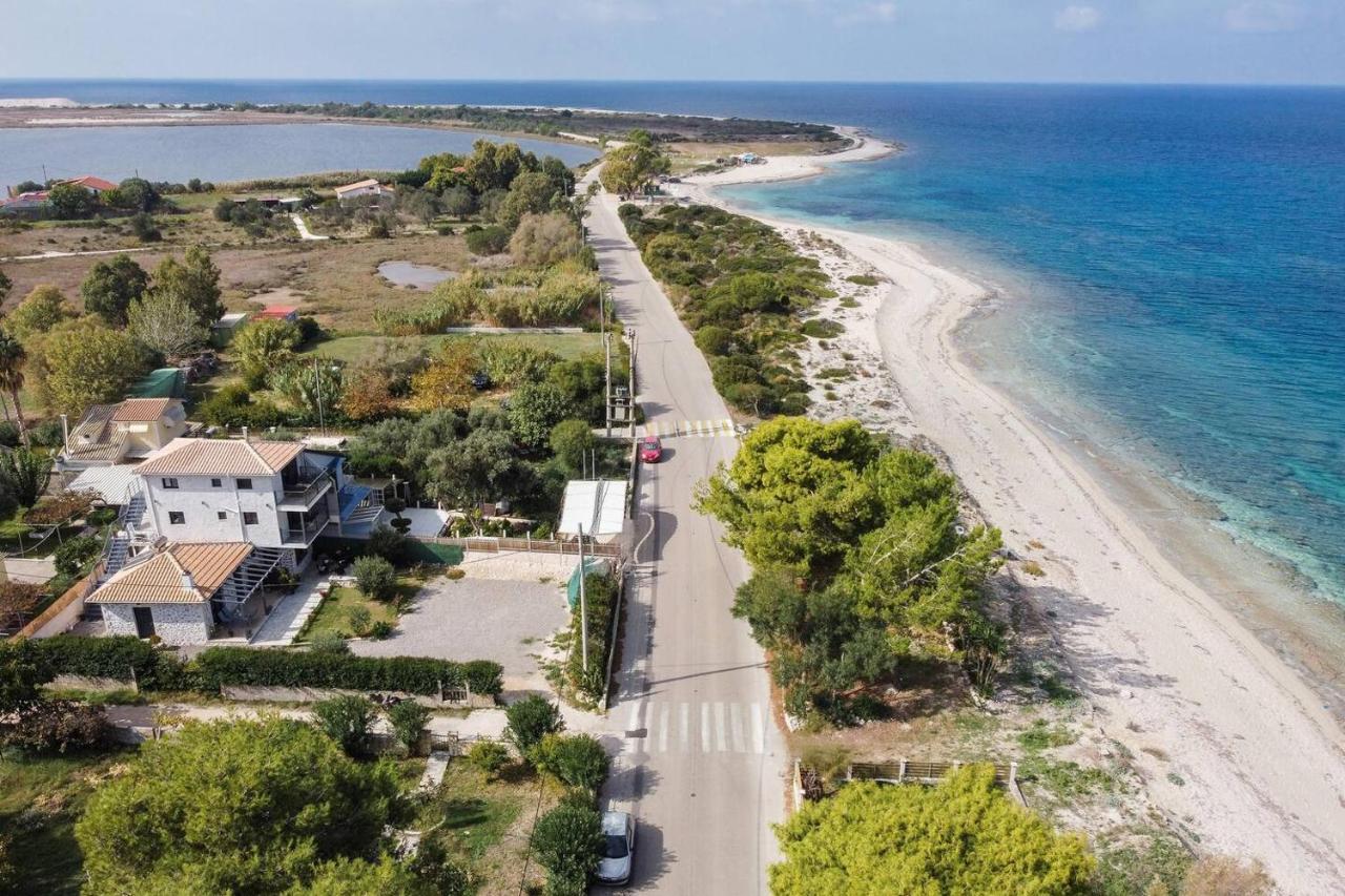 Villa On The Sea Agia Marina  Exterior foto