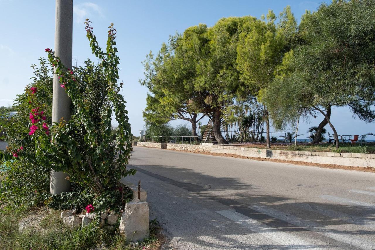 Villa On The Sea Agia Marina  Exterior foto